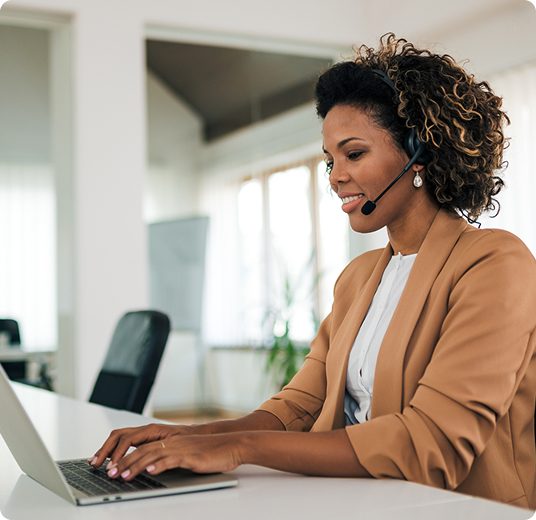 Notary hosting a session on a laptop